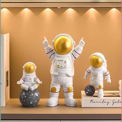 Showpieces & Figurines